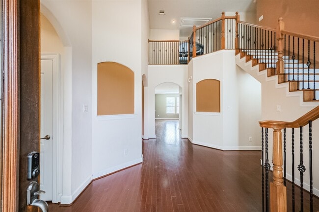 Building Photo - 25923 Celtic Terrace Dr