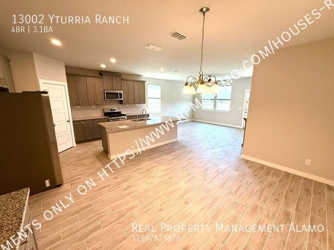 Building Photo - 13002 Yturria Rnch