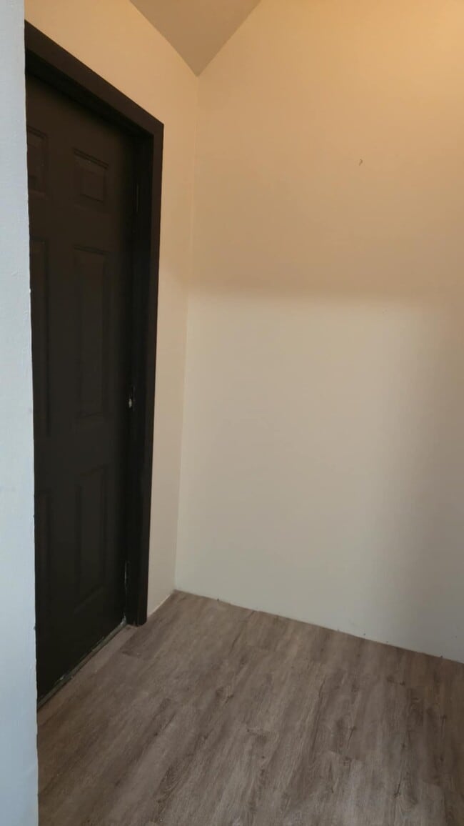 Building Photo - 1204 Washington St