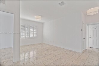 Building Photo - 918 Jefferson Ave