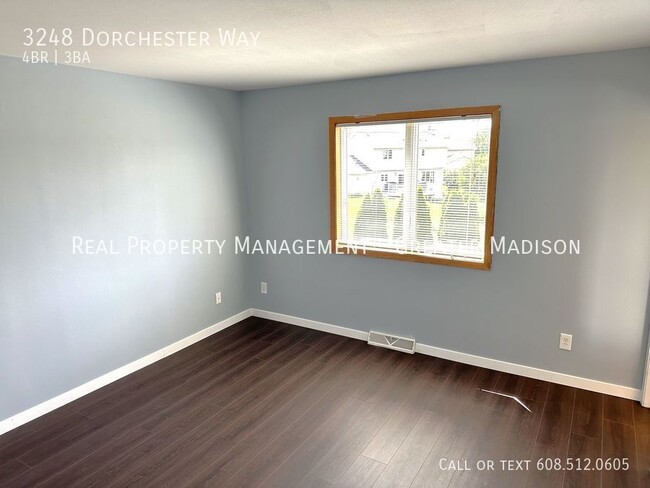 Building Photo - 3248 Dorchester Way