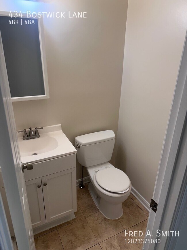 Building Photo - 434 Bostwick Ln