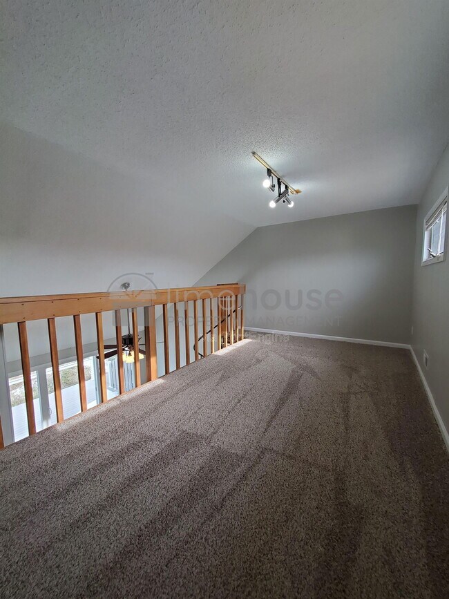 Building Photo - 1944 E Ocean View Ave