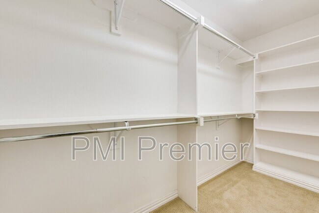 Building Photo - 14077 Brookridge Dr