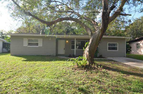 Building Photo - 912 Skyview Dr