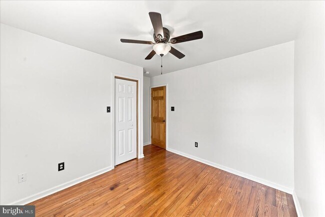 Building Photo - 110 E Hoffecker St
