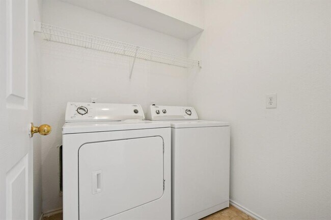 Building Photo - 14504 Harris Ridge Blvd