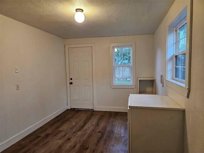 Building Photo - 6446 Brookside Dr