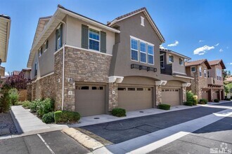 Building Photo - 2 Bed 2 Bath Damonte Ranch Townhome