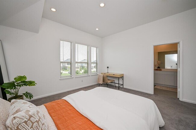 Building Photo - 5630 Amber Brook Ln