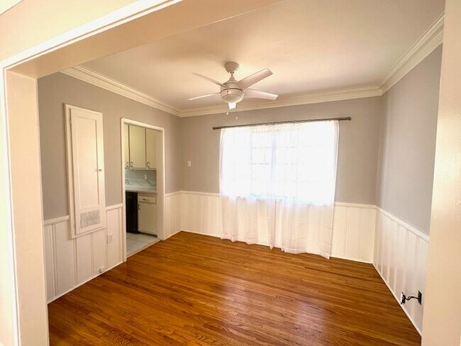 Building Photo - Stand Alone- No Shared Walls - 1 bedroom- ...