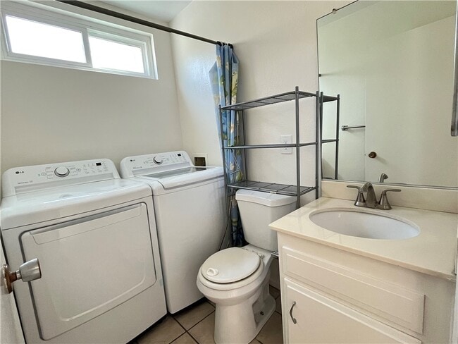 Building Photo - 2302 Via Puerta