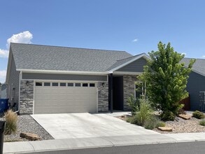 Building Photo - 1228 Blue Creek Ave