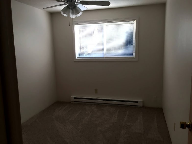 Building Photo - 705 Anna St