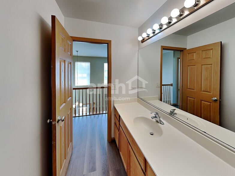 Building Photo - 1217 Dauphin Dr