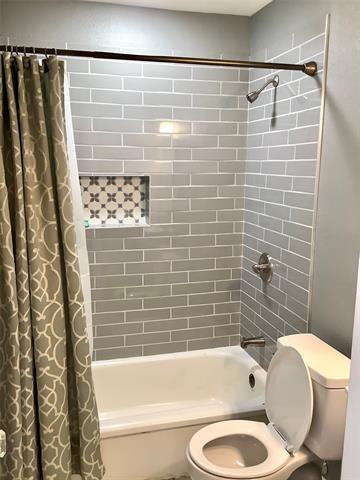 Building Photo - 213 Donald St