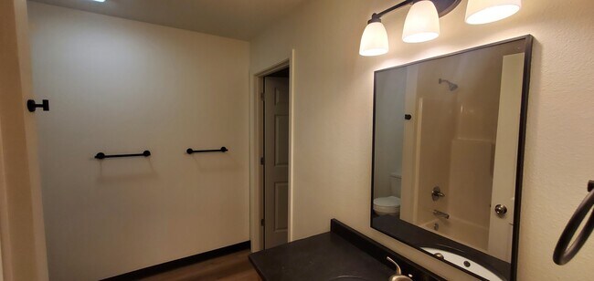 Building Photo - 1511 Galena Ave