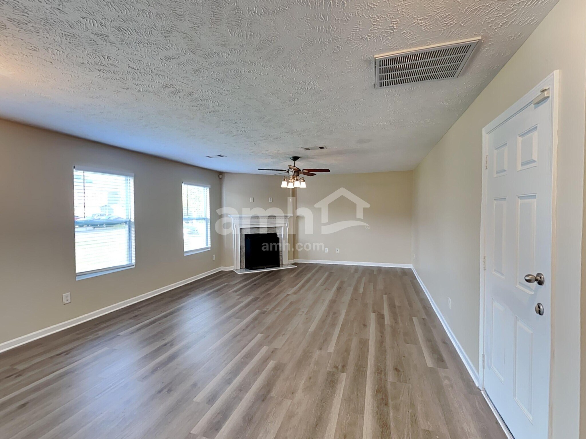 Building Photo - 3404 Boxelder Way