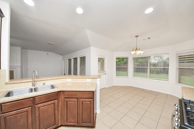 Building Photo - 2412 Appian Way