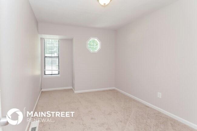 Building Photo - 2223 Scarbrough Dr