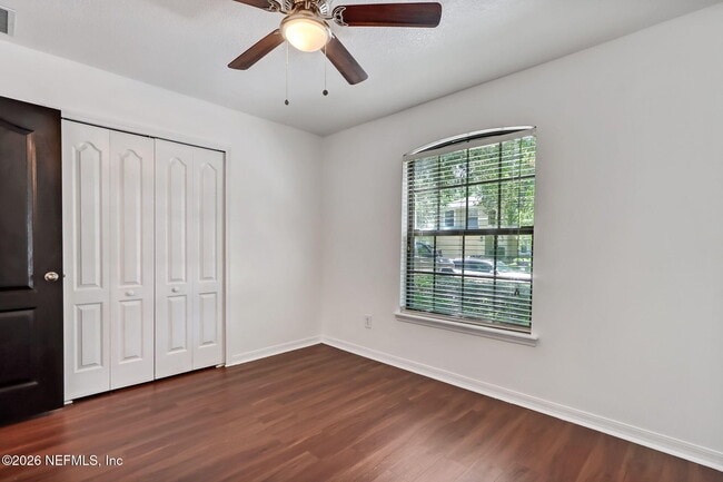 Building Photo - 566 Longmill Ln