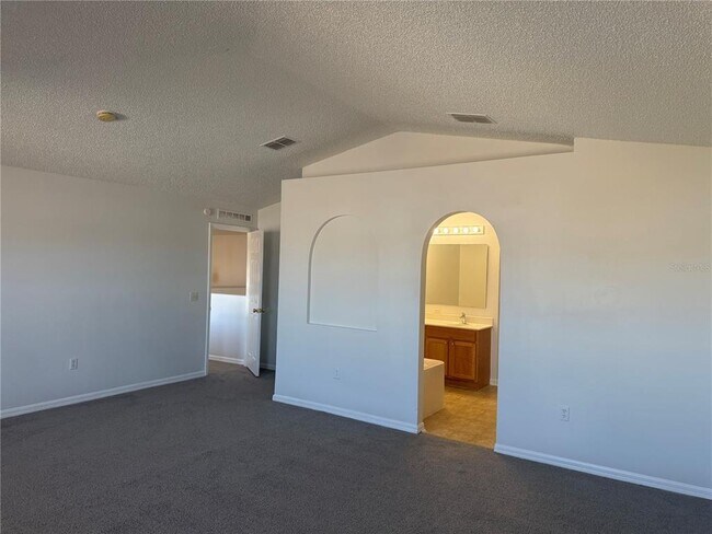 Building Photo - 1902 Huron Way