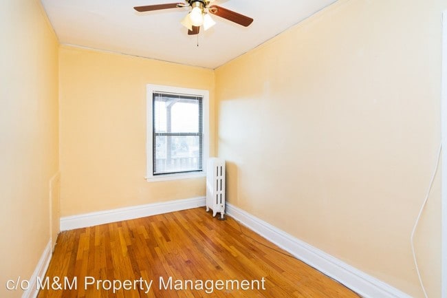 Building Photo - 6301-6305 Roosevelt Rd