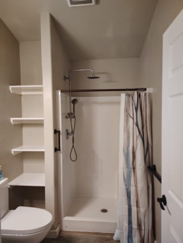 Building Photo - 167 Valley Rose Ln