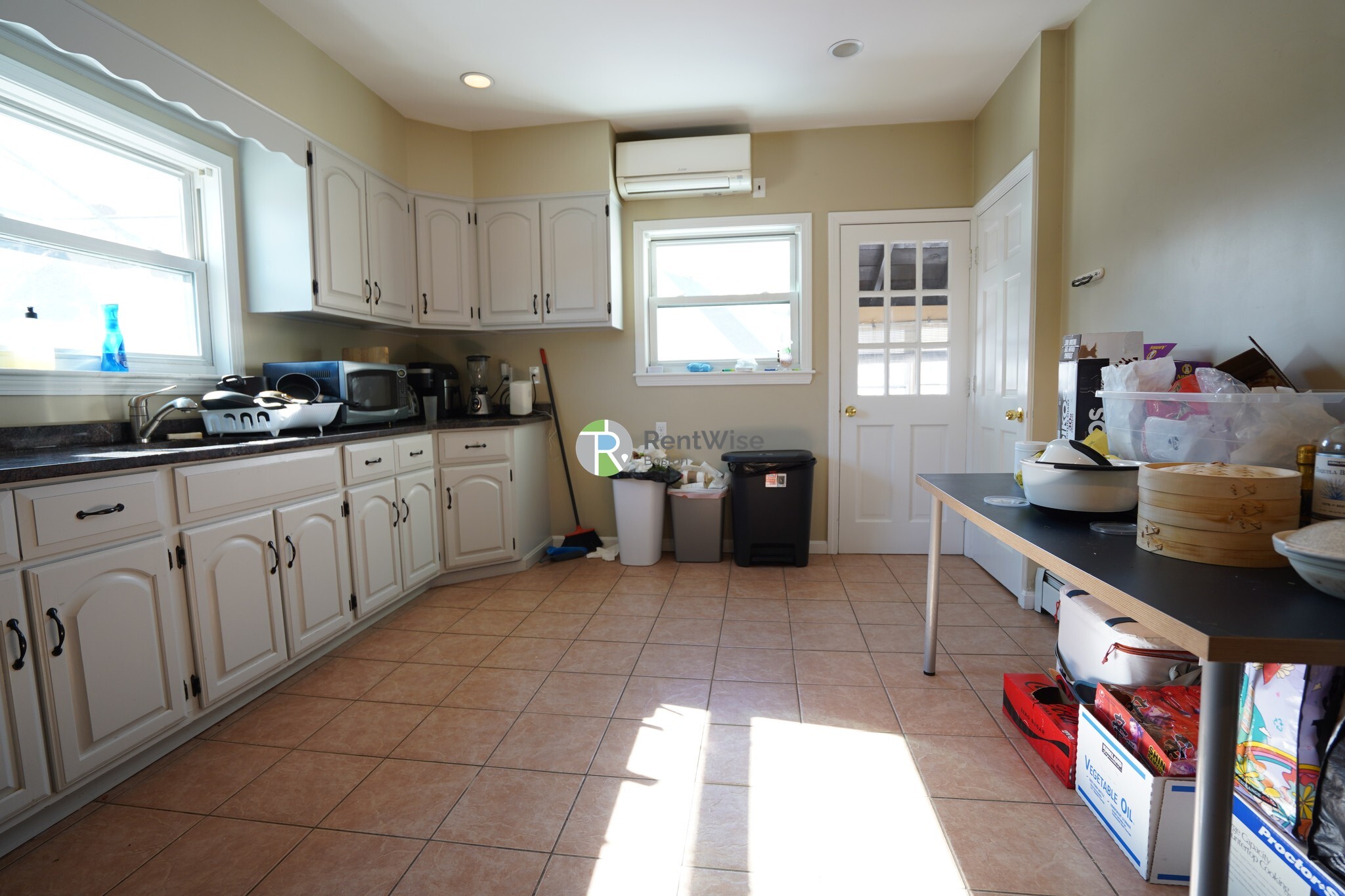 Building Photo - 52 Pearson Rd