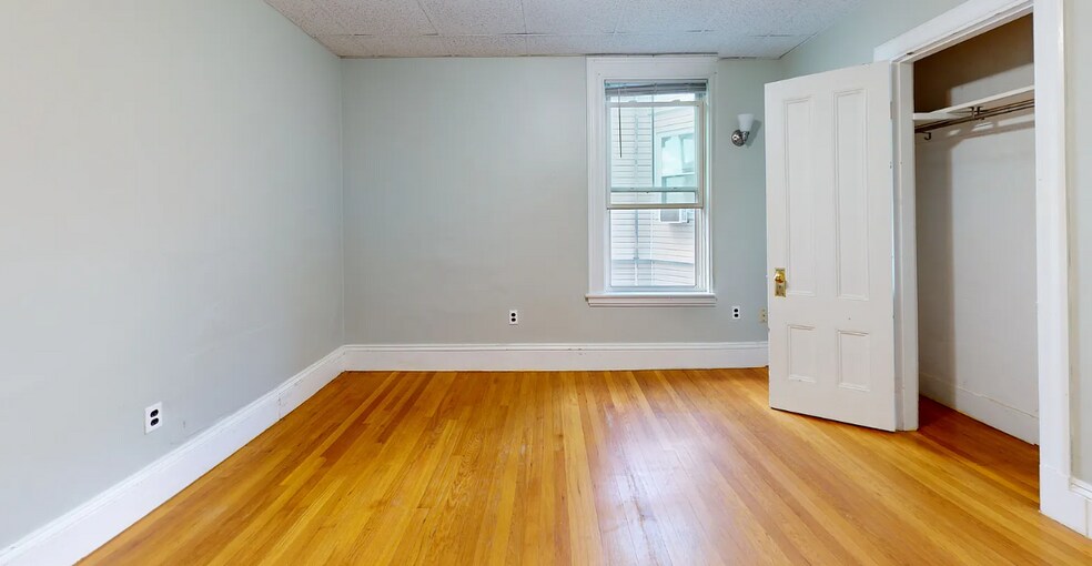 Building Photo - 106 Highland Ave