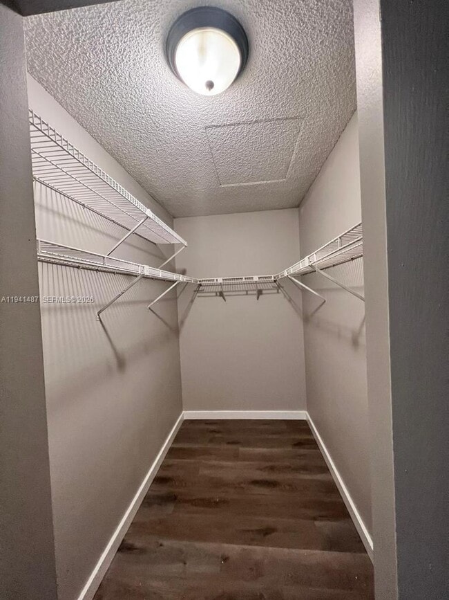 Building Photo - 403 Gardens Dr