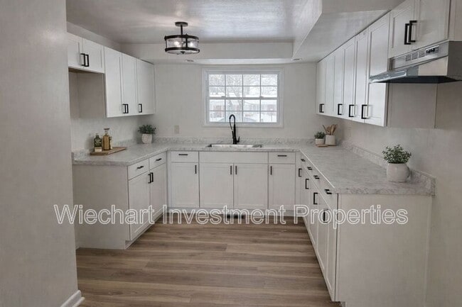 Building Photo - 2226 N Glenwood Ave