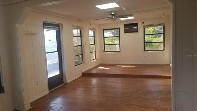 Building Photo - 4026 Star Island Dr