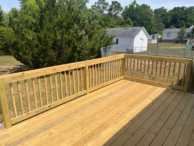 Building Photo - Close to Carolina Beach!