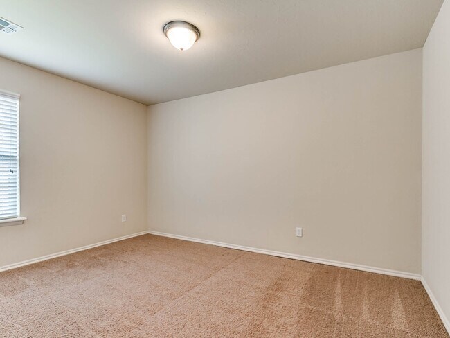 Building Photo - 3 Bed/2 Bath in Sonador of Montague Subdivision - Deer Creek Schools