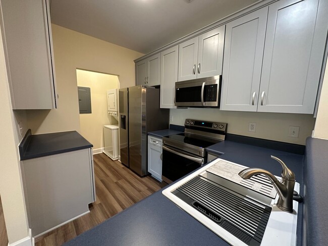 Building Photo - Lenox Village Condo!  Newly Renovated 2 Be...