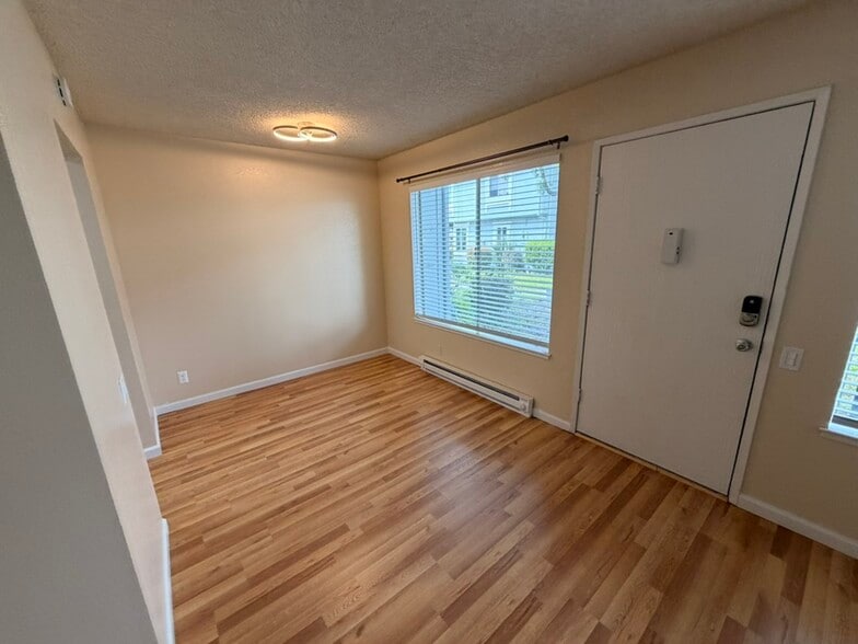 Building Photo - 5044 Bridgepointe Pl