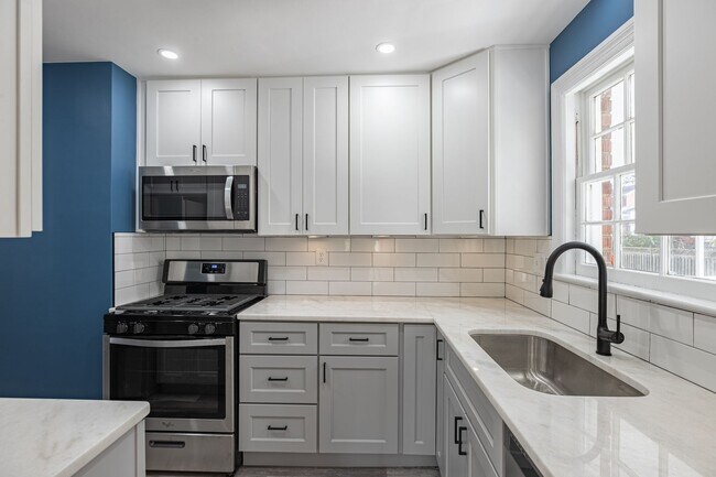 Building Photo - Completely Updated Charming Cape Cod