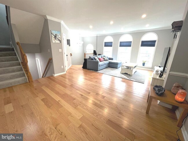 Building Photo - 4513 Monmouth St