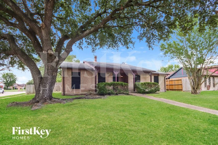 Building Photo - 14658 Meyersville Dr