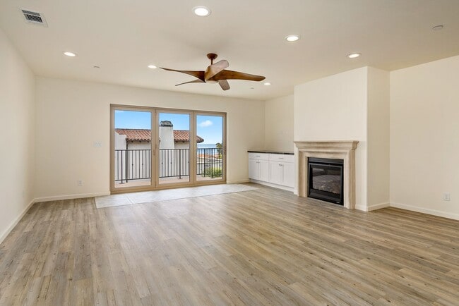 Building Photo - This Sunset Beach Estates Townhome will ha...
