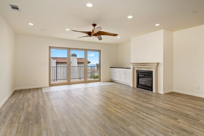 Building Photo - This Sunset Beach Estates Townhome will have you speechless!