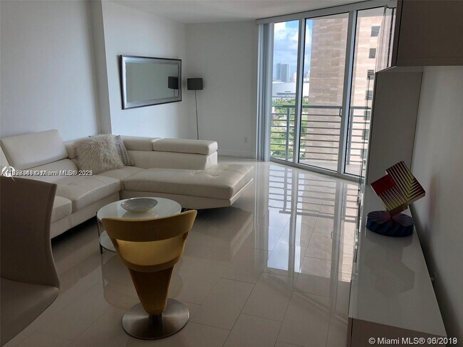 Building Photo - 335 S Biscayne Blvd