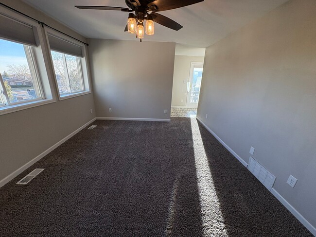 Building Photo - Beautiful 4 Bed 3 Bath Home!!!