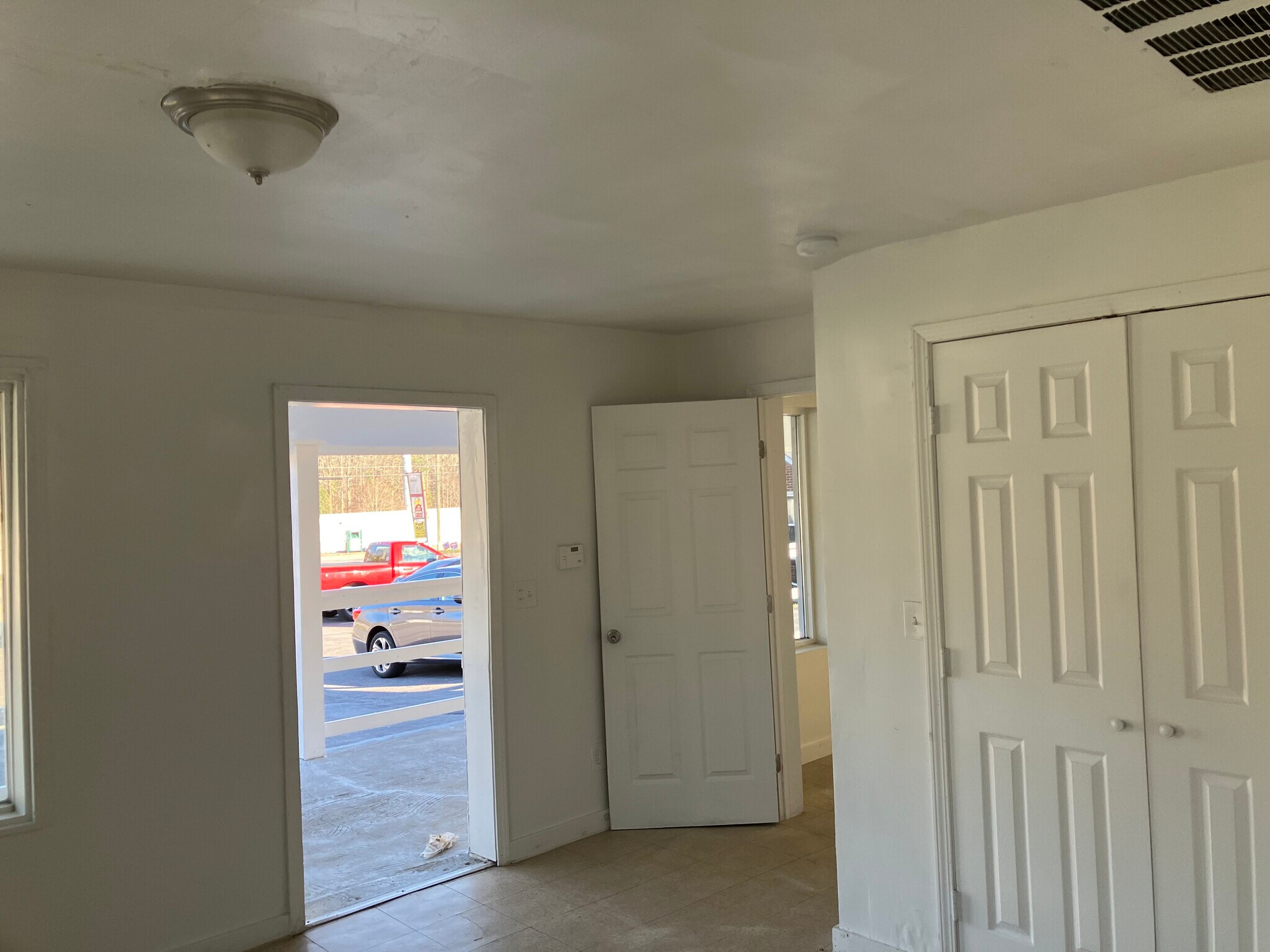 Building Photo - 6152 Jackson Hwy SW