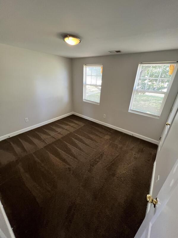 Building Photo - 6890 Hawthorne St