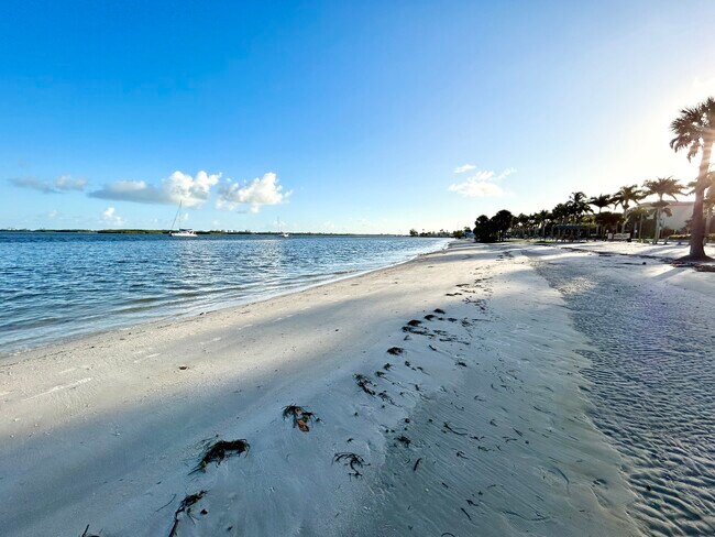 Enjoy the Beach across the street - 28 Harbour Isle Dr W