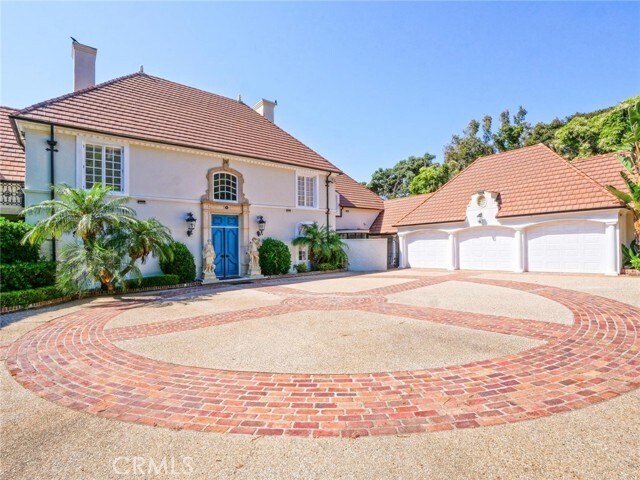 Building Photo - 605 Paseo Del Mar