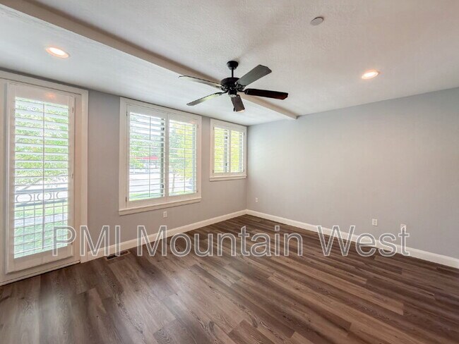 Building Photo - 88 S 900 E
