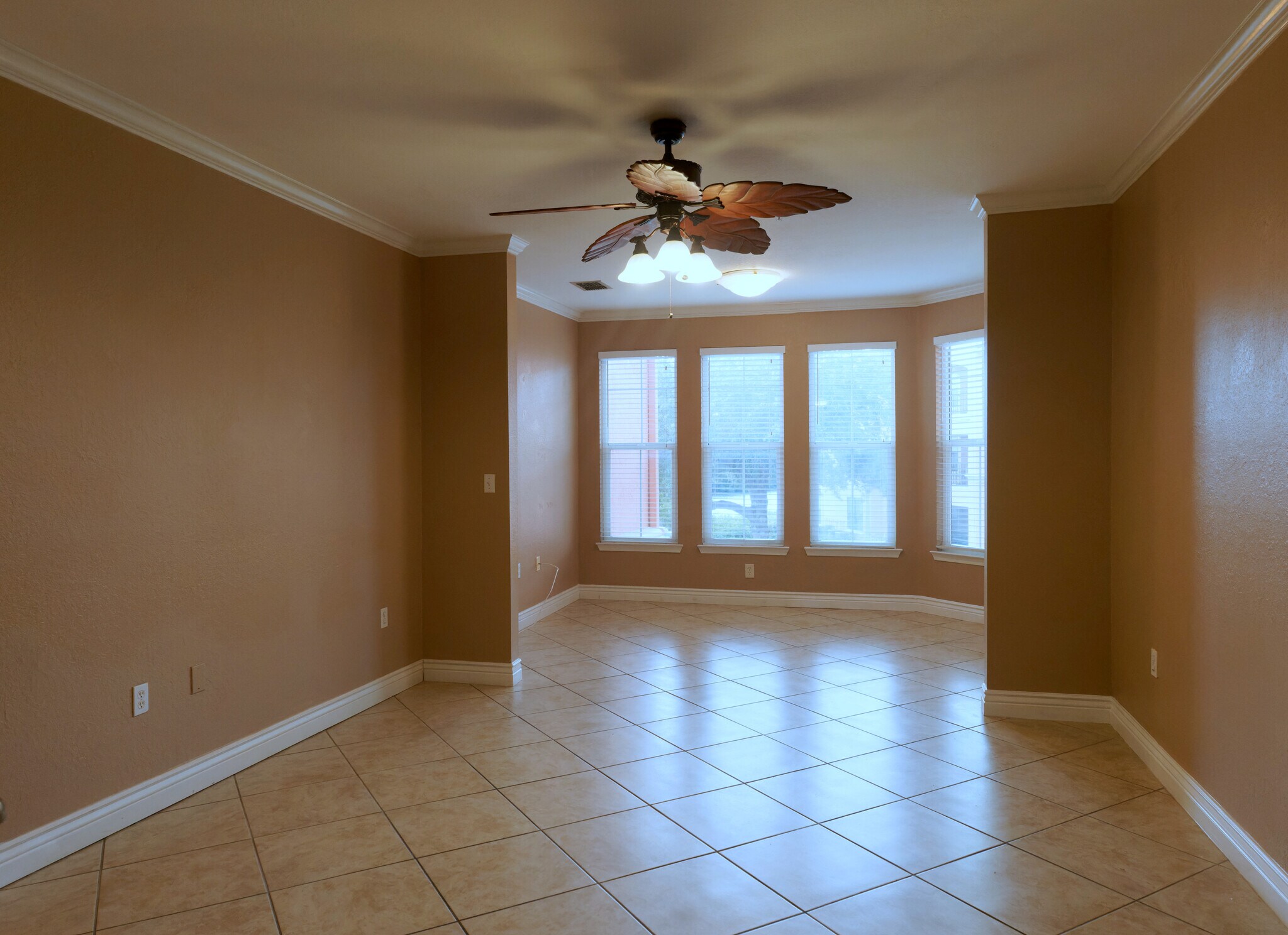 Building Photo - 2732 Via Murano #523